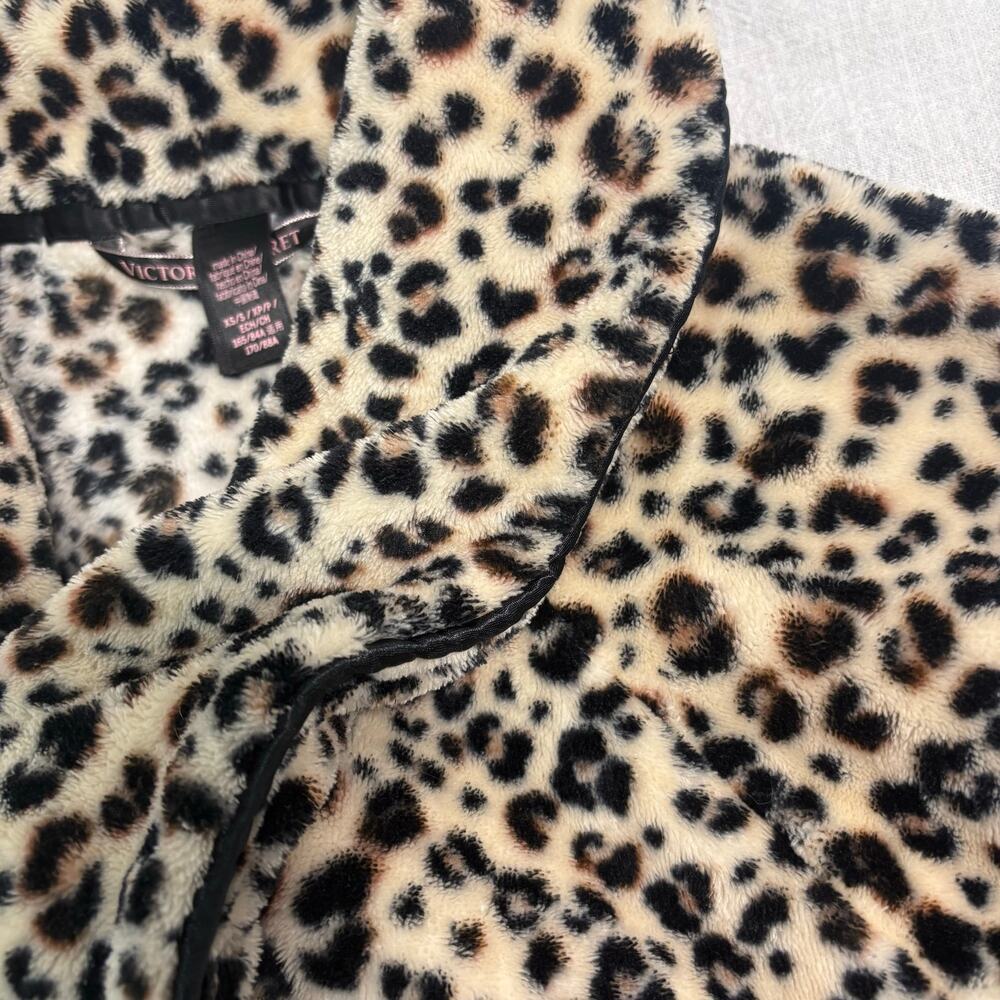 Victoria’s Secret Leopard Plush Robe XS/S Y2K Mob Wife Belted Bathrobe - Picture 3 of 10